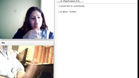 把屁股给她房间里的妹妹
