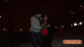 照顾他生病的父亲