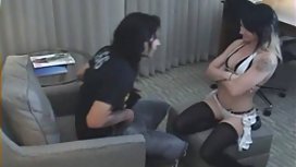 吃小猫是一件严肃的事