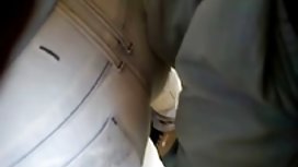 它变得狭窄，这种情况发生了